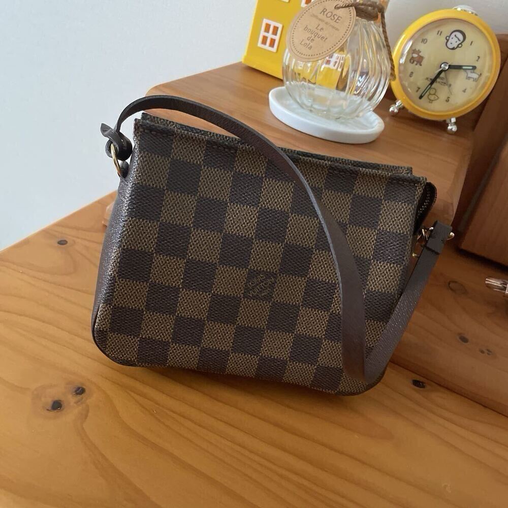 Louis Vuitton Damier Trouse Makeup Pouch Clutch Bag